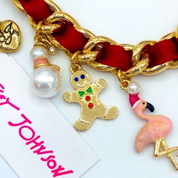 New Betsey Johnson Christmas Charm Bracelet - Picture 8 of 11